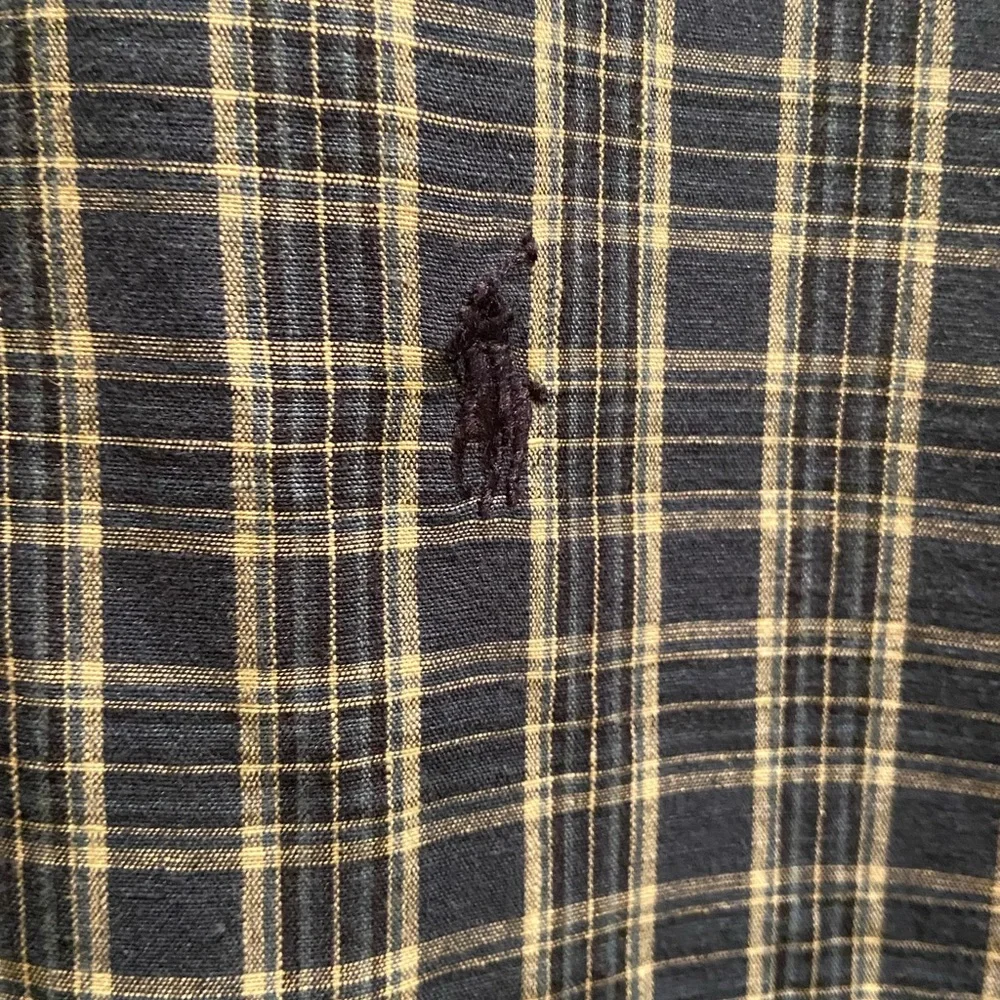 Ralph Lauren casual button down shirt - Picture 3 of 4
